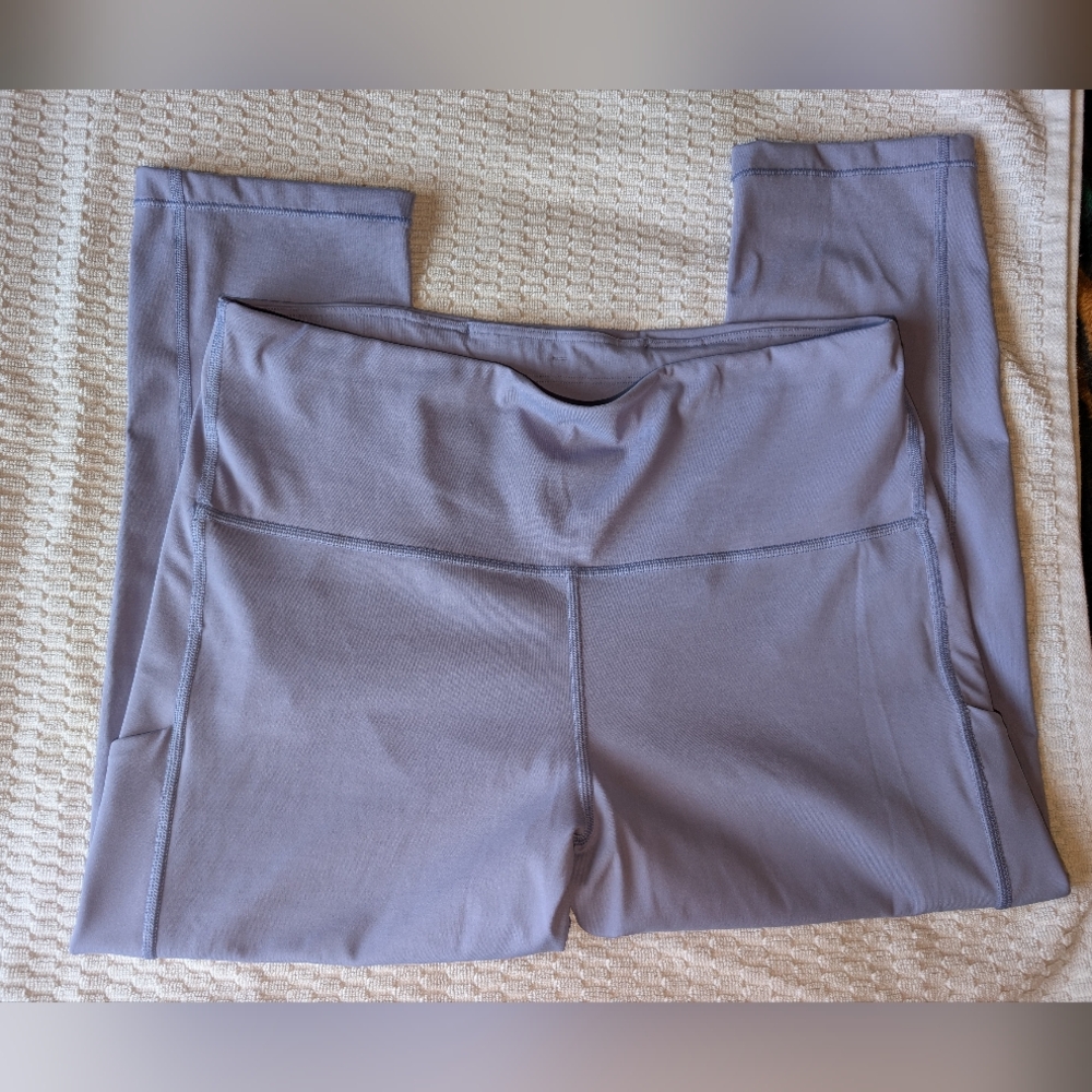 Athleta Interval Stash High Rise Capri Size 1X - Picture 3 of 11